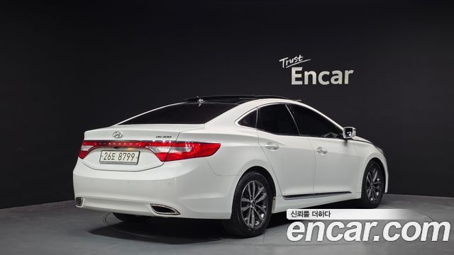 Hyundai Grandeur 2011 thumb 3