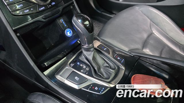 Hyundai Grandeur 2011 thumb 10
