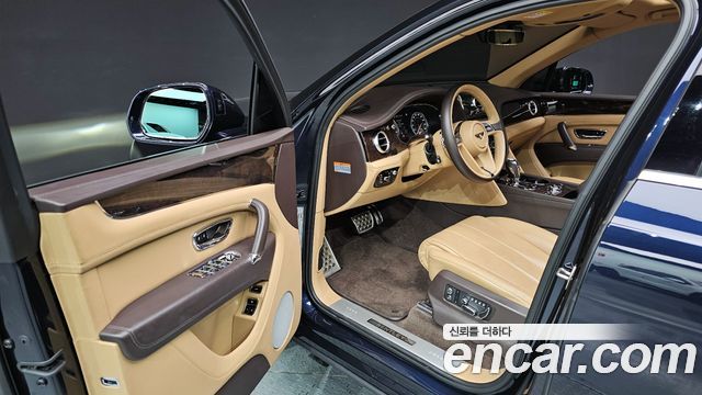 Bentley Bentayga 2020 thumb 2