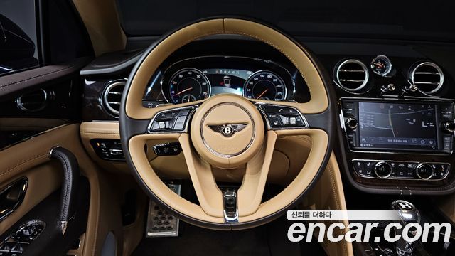 Bentley Bentayga 2020 thumb 6