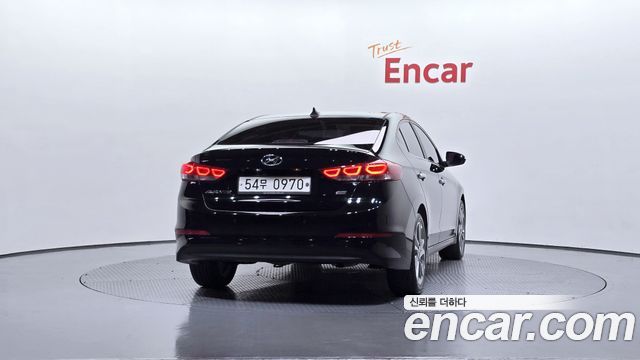 Hyundai Avante 2016 thumb 5