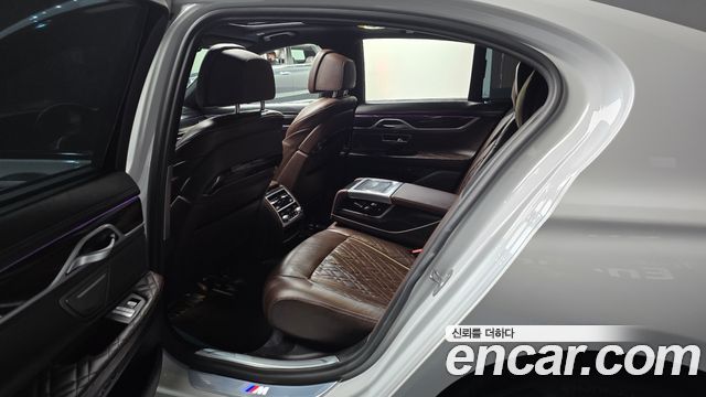 BMW 7 серии 2020 thumb 8