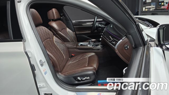 BMW 7 серии 2020 thumb 5