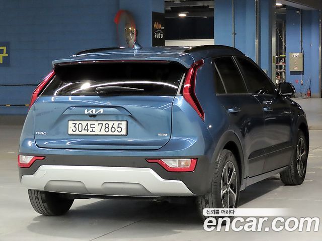 Kia Niro 2022 thumb 3