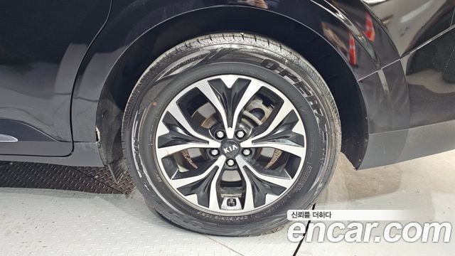 Kia Carnival 2021 thumb 6