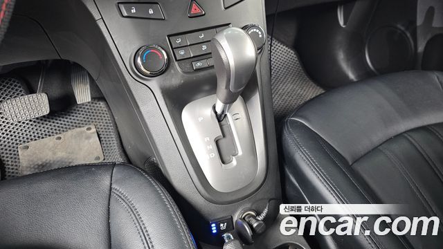 Chevrolet Orlando 2012 thumb 10