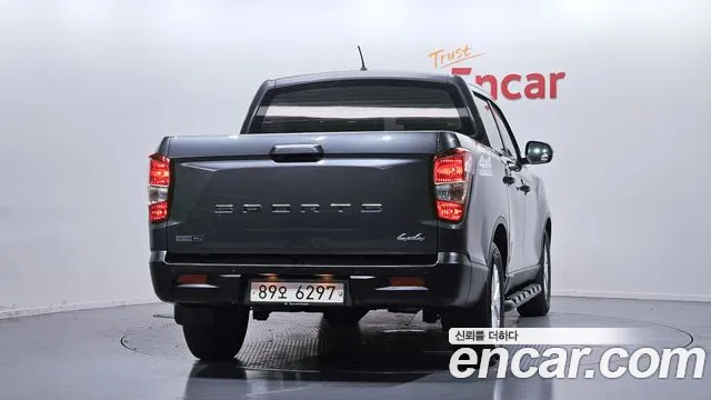 SsangYong Rexton 2021 thumb 4