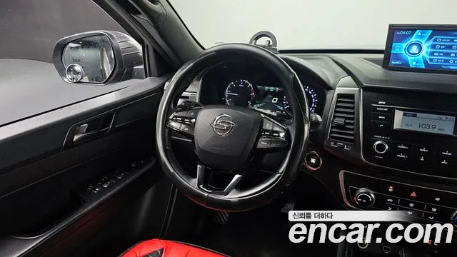 SsangYong Rexton 2021 thumb 12