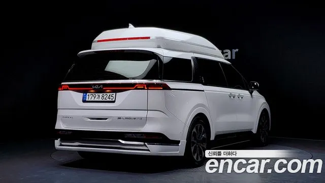 Kia Carnival 2022 thumb 3