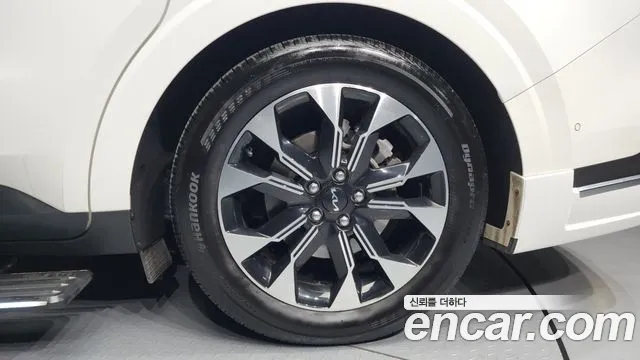 Kia Carnival 2022 thumb 6