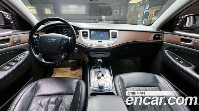Hyundai Genesis 2013 thumb 8