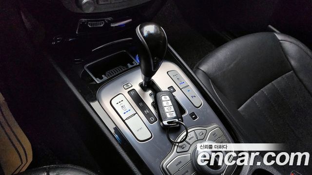 Hyundai Genesis 2013 thumb 10