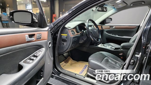 Hyundai Genesis 2013 thumb 12