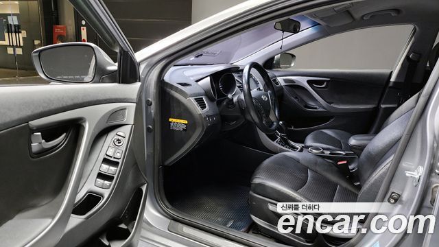 Hyundai Avante 2013 thumb 12
