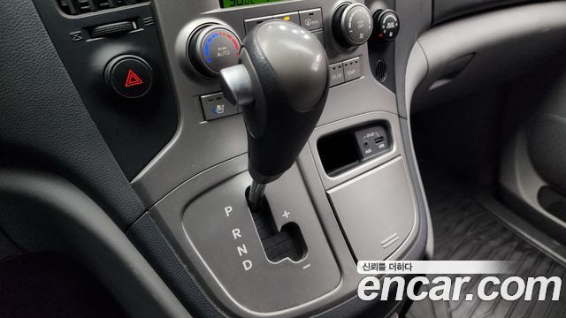 Hyundai Starex 2013 thumb 9