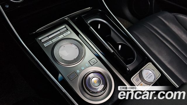 Genesis GV80 2021 thumb 10