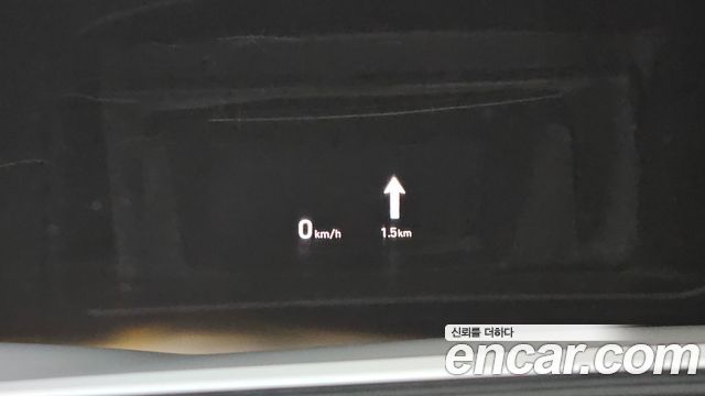 Genesis G80 2016 thumb 10