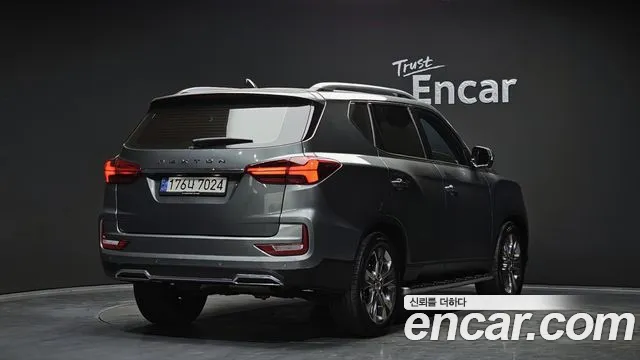 SsangYong Rexton 2021 thumb 3