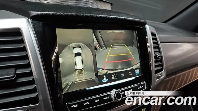 SsangYong Rexton 2021 thumb 12