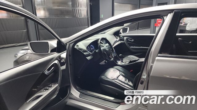 Hyundai Grandeur 2011 thumb 10