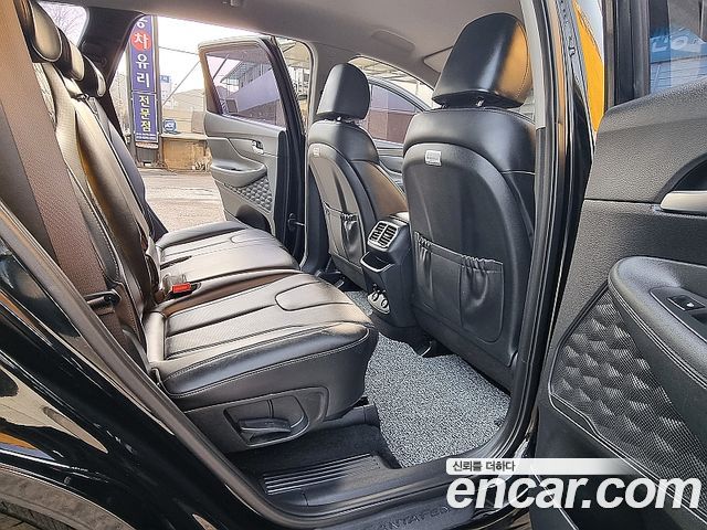 Hyundai Santa Fe 2019 thumb 9
