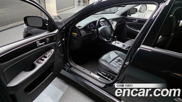 Hyundai Genesis 2012 thumb 10