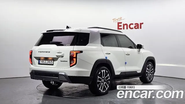 SsangYong Torres 2022 thumb 3