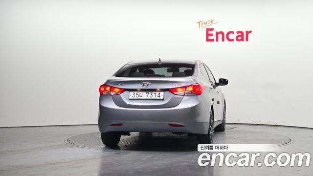 Hyundai Avante 2011 thumb 5