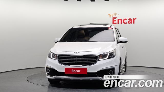 Kia Carnival 2015 thumb 4