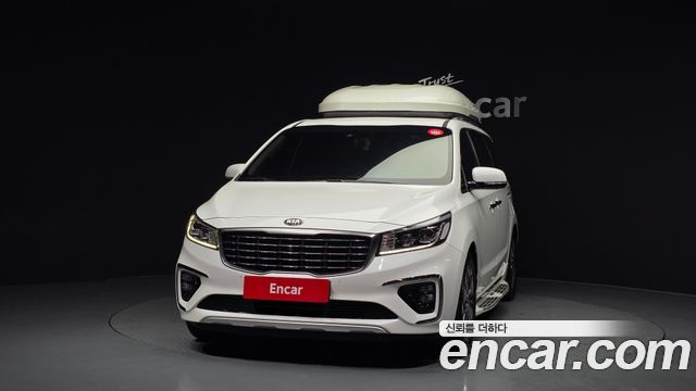 Kia Carnival 2018 thumb 4