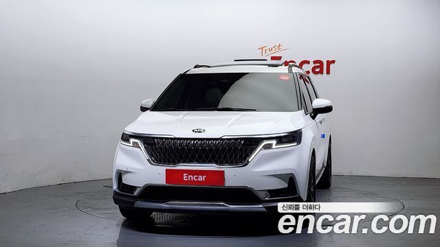 Kia Carnival 2021 thumb 4