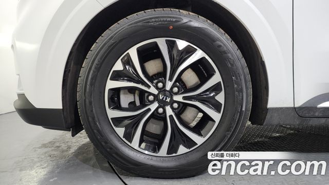 Kia Carnival 2021 thumb 6