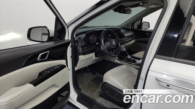 Kia Carnival 2021 thumb 11