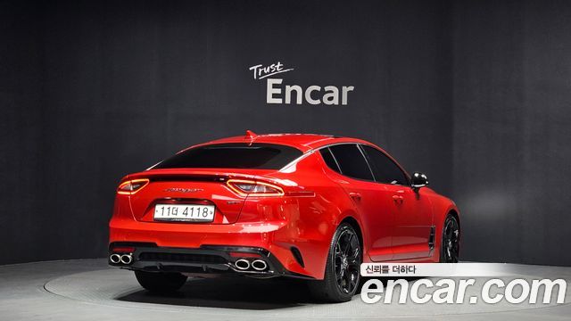 Kia Stinger 2017 thumb 3