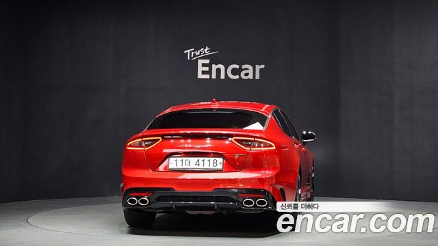 Kia Stinger 2017 thumb 5