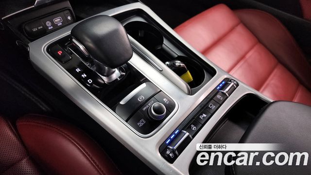 Kia Stinger 2017 thumb 10
