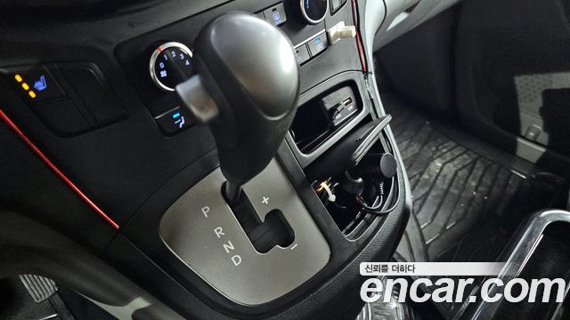 Hyundai Starex 2016 thumb 9