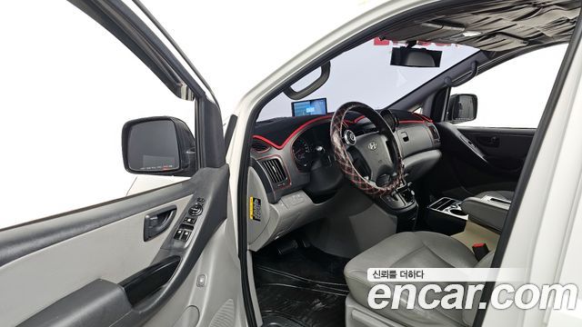 Hyundai Starex 2016 thumb 10