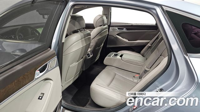 Genesis G80 2016 thumb 12