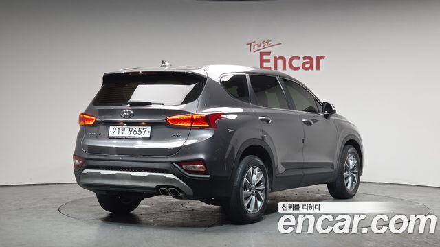 Hyundai Santa Fe 2019 thumb 3