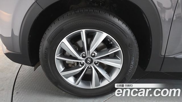 Hyundai Santa Fe 2019 thumb 6