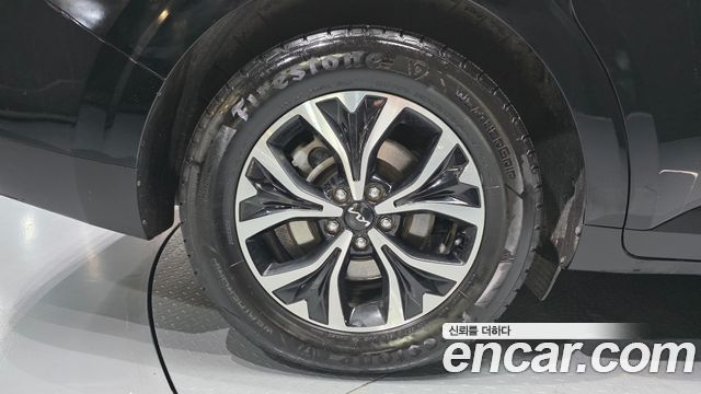 Kia Carnival 2021 thumb 5