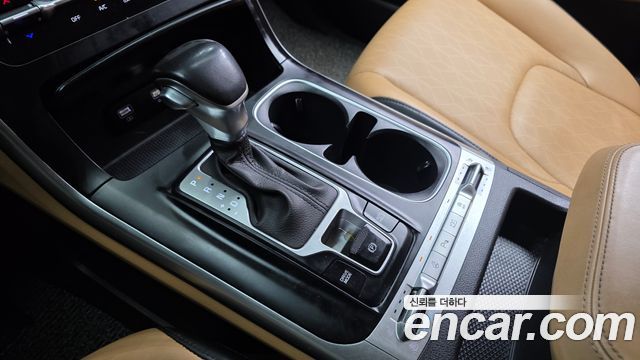 Kia Carnival 2021 thumb 9