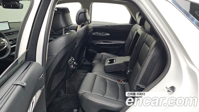 Genesis GV70 2022 thumb 11