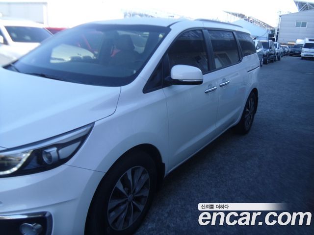 Kia Carnival 2017 thumb 3