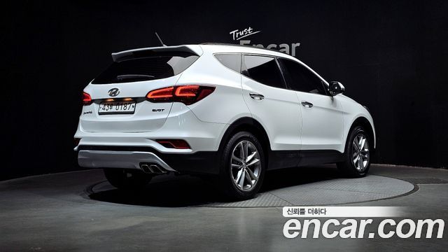 Hyundai Santa Fe 2016 thumb 3