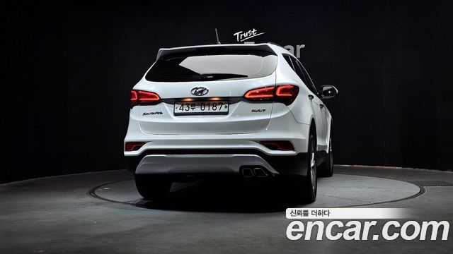 Hyundai Santa Fe 2016 thumb 5