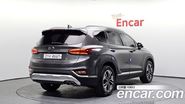 Hyundai Santa Fe 2019 thumb 3