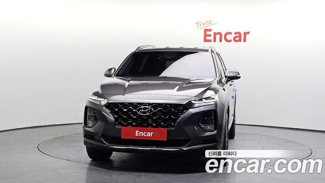 Hyundai Santa Fe 2019 thumb 4