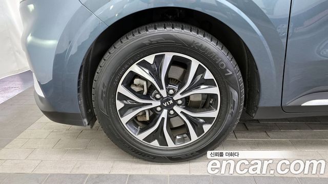 Kia Carnival 2021 thumb 5
